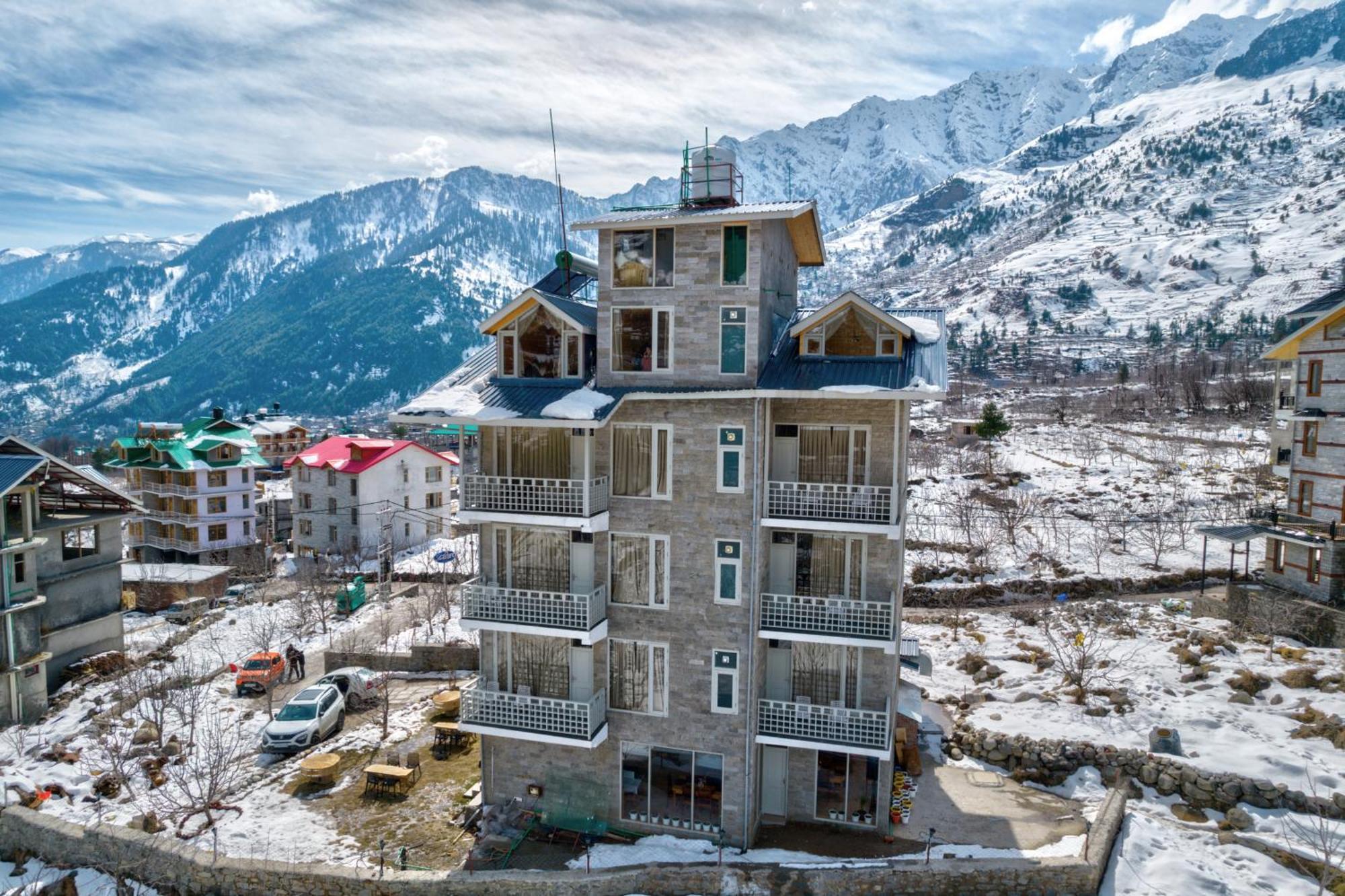 La Aero Resort Home In Snow Mountains Manāli Dış mekan fotoğraf